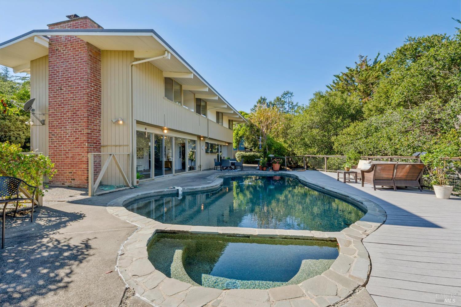 Property photo 25