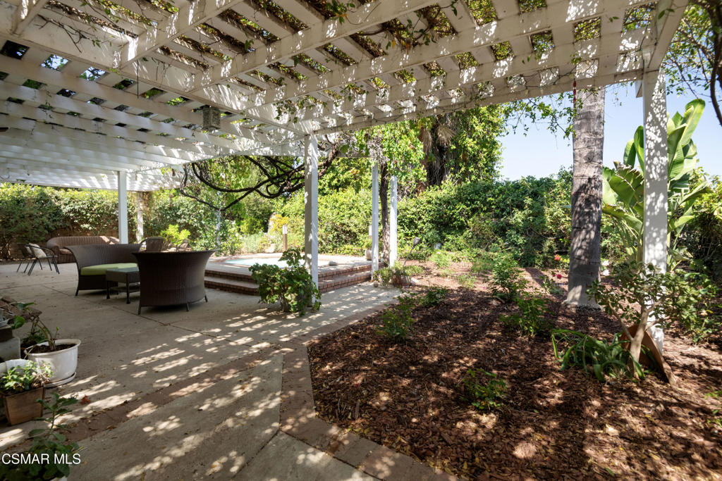 Property photo 38