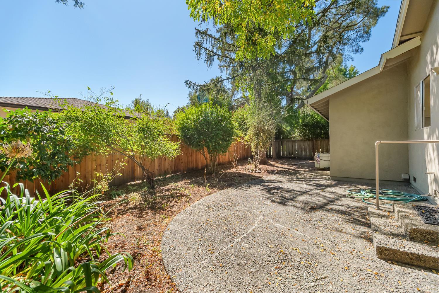 Property photo 25