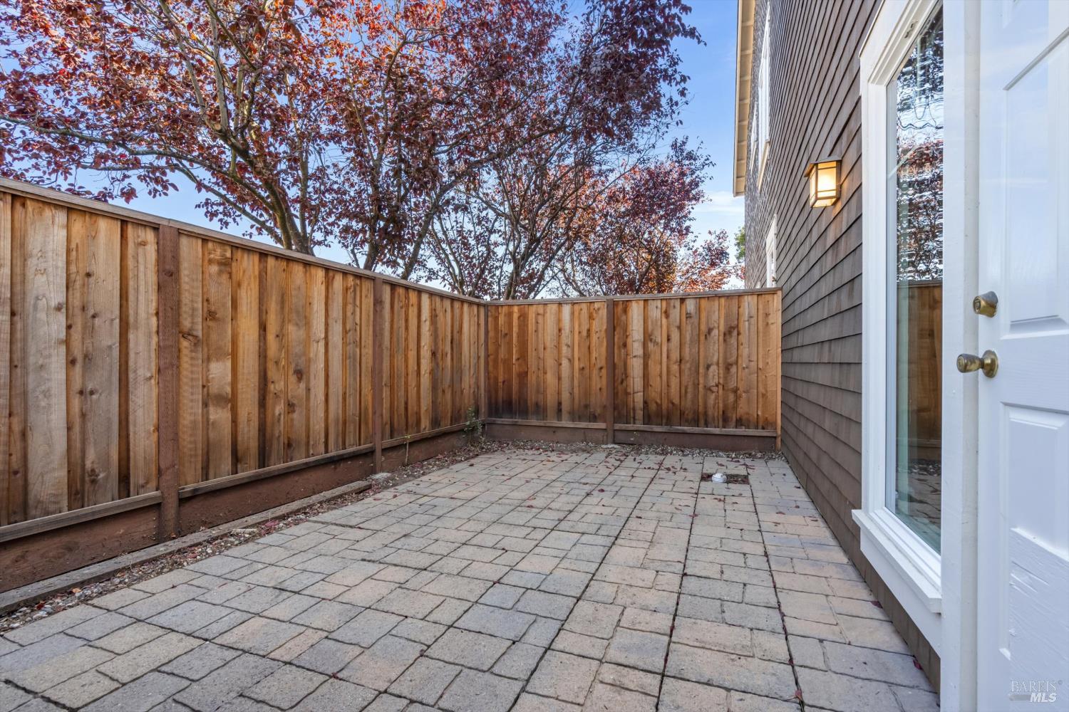Property photo 28