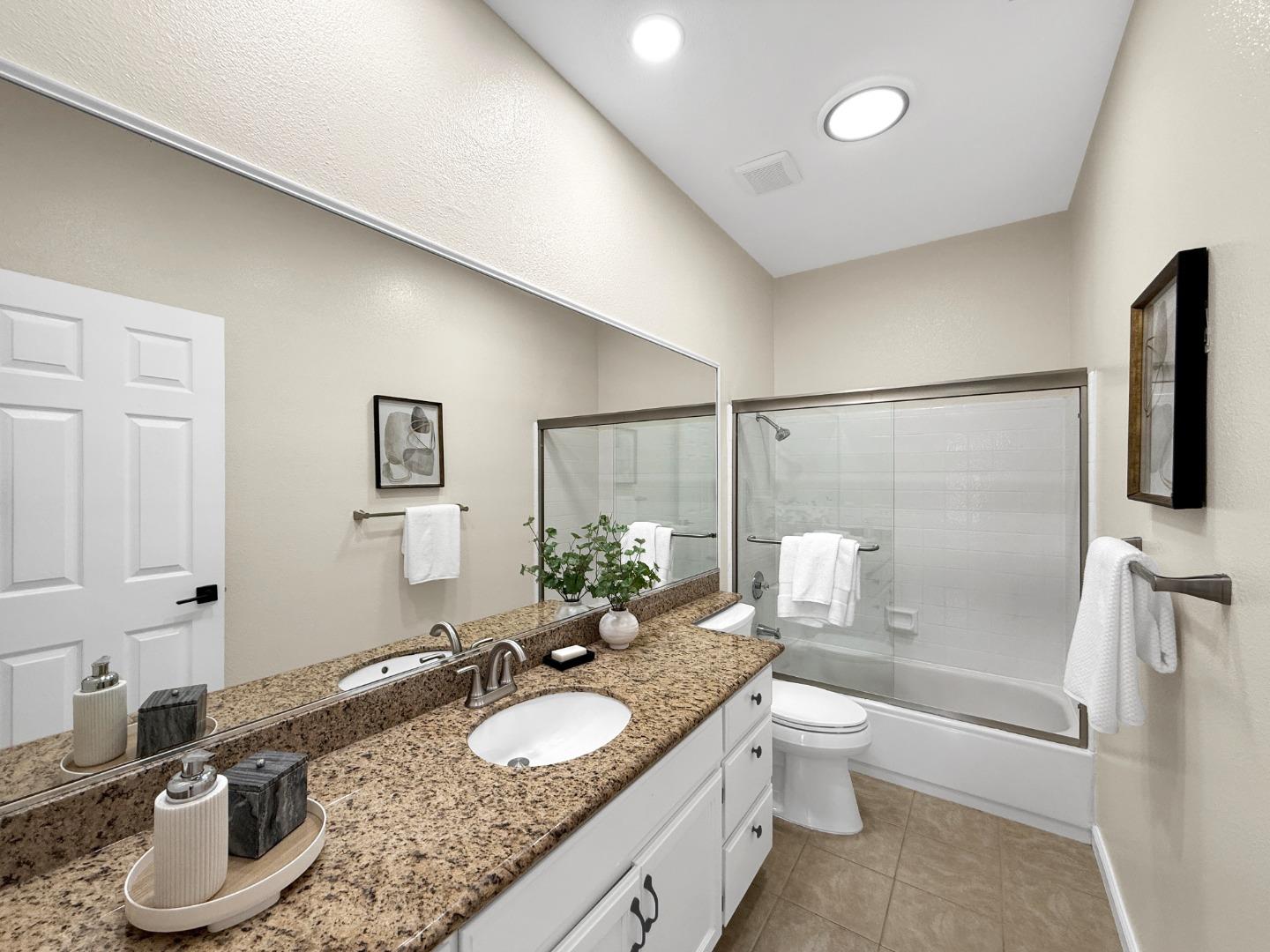 Property photo 38