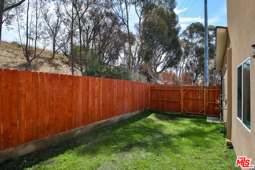 Property photo 33