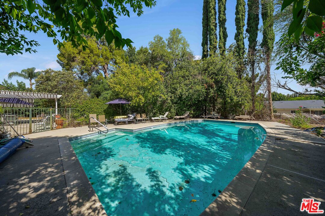 Property photo 24