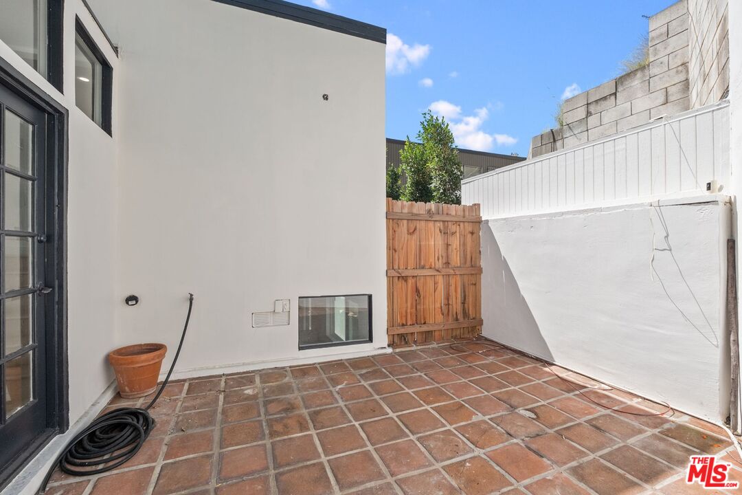 Property photo 31