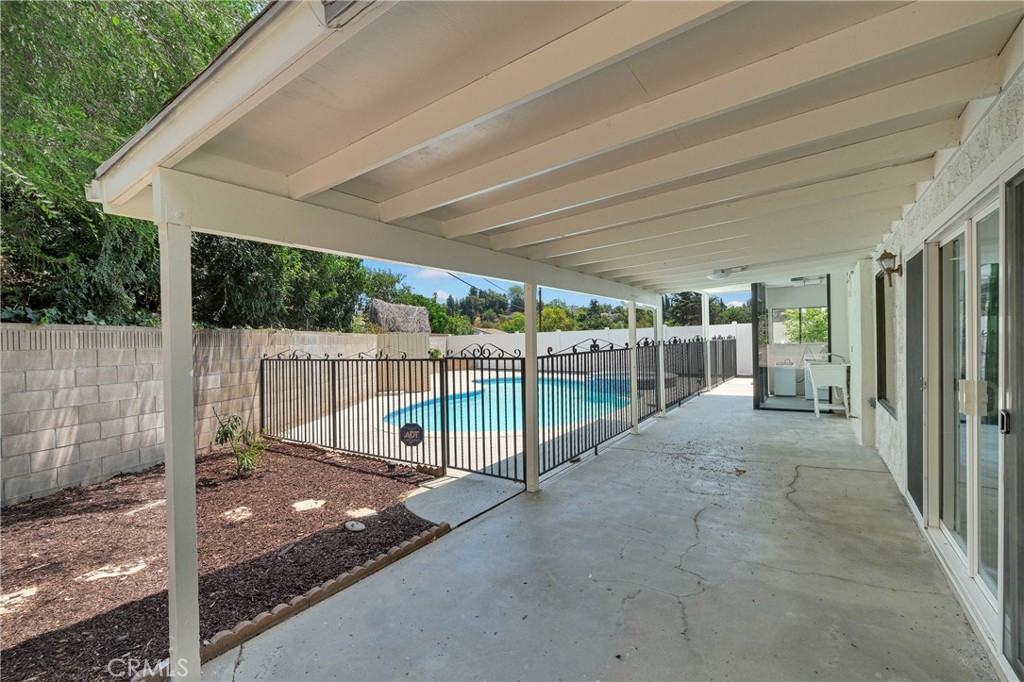 Property photo 32