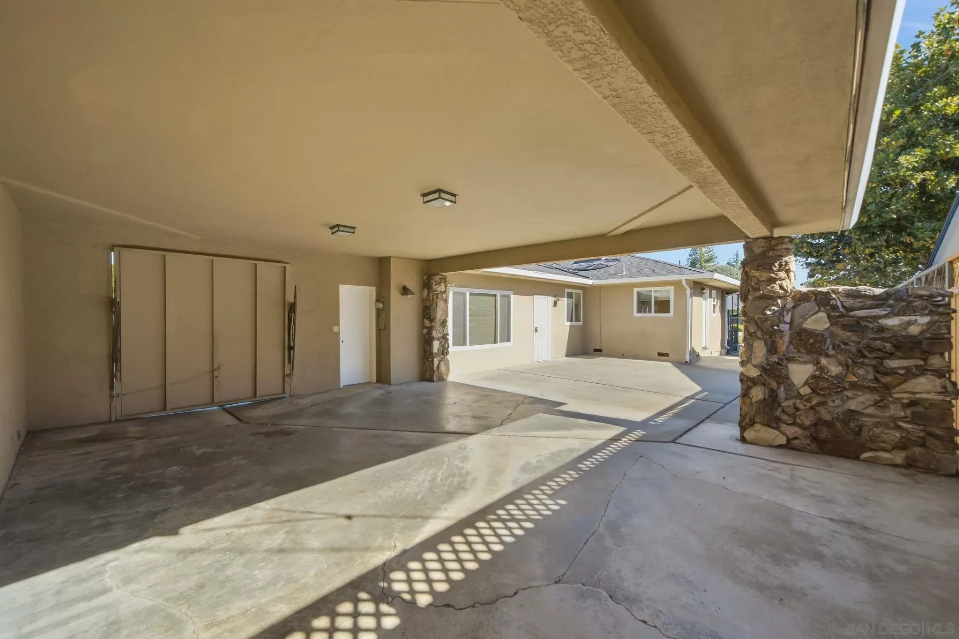 Property photo 51