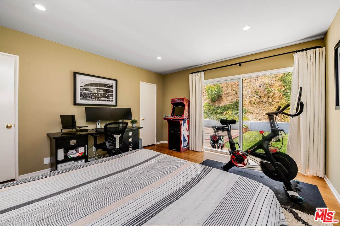 Property photo 28