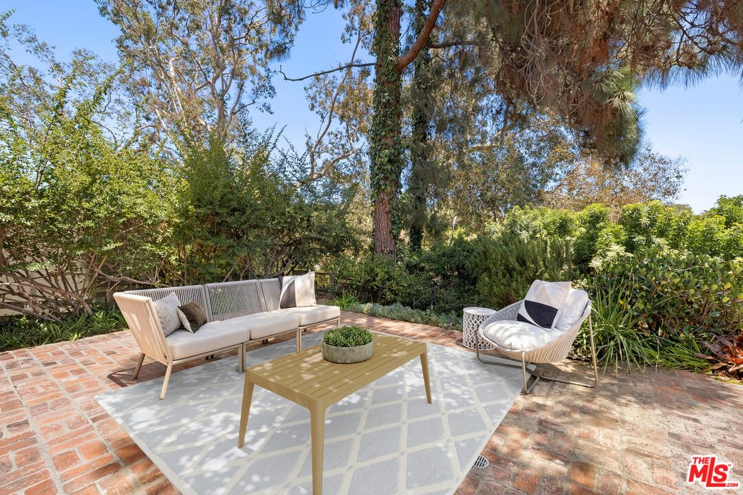 Property photo 28