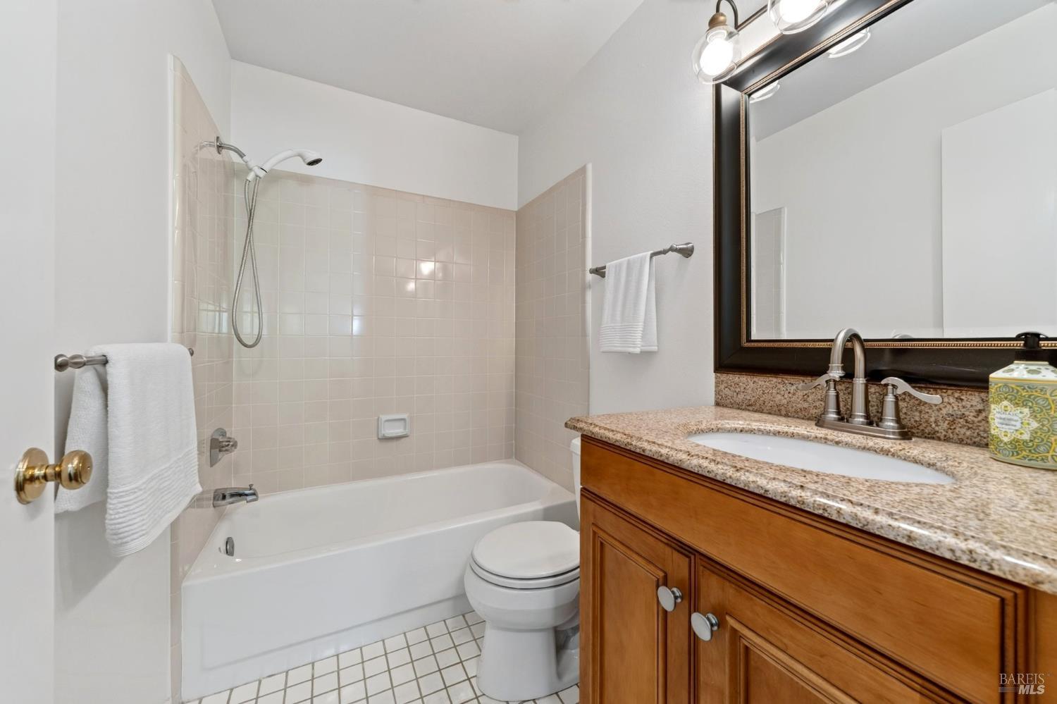 Property photo 32