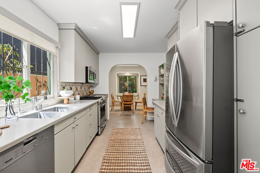 Property photo 25