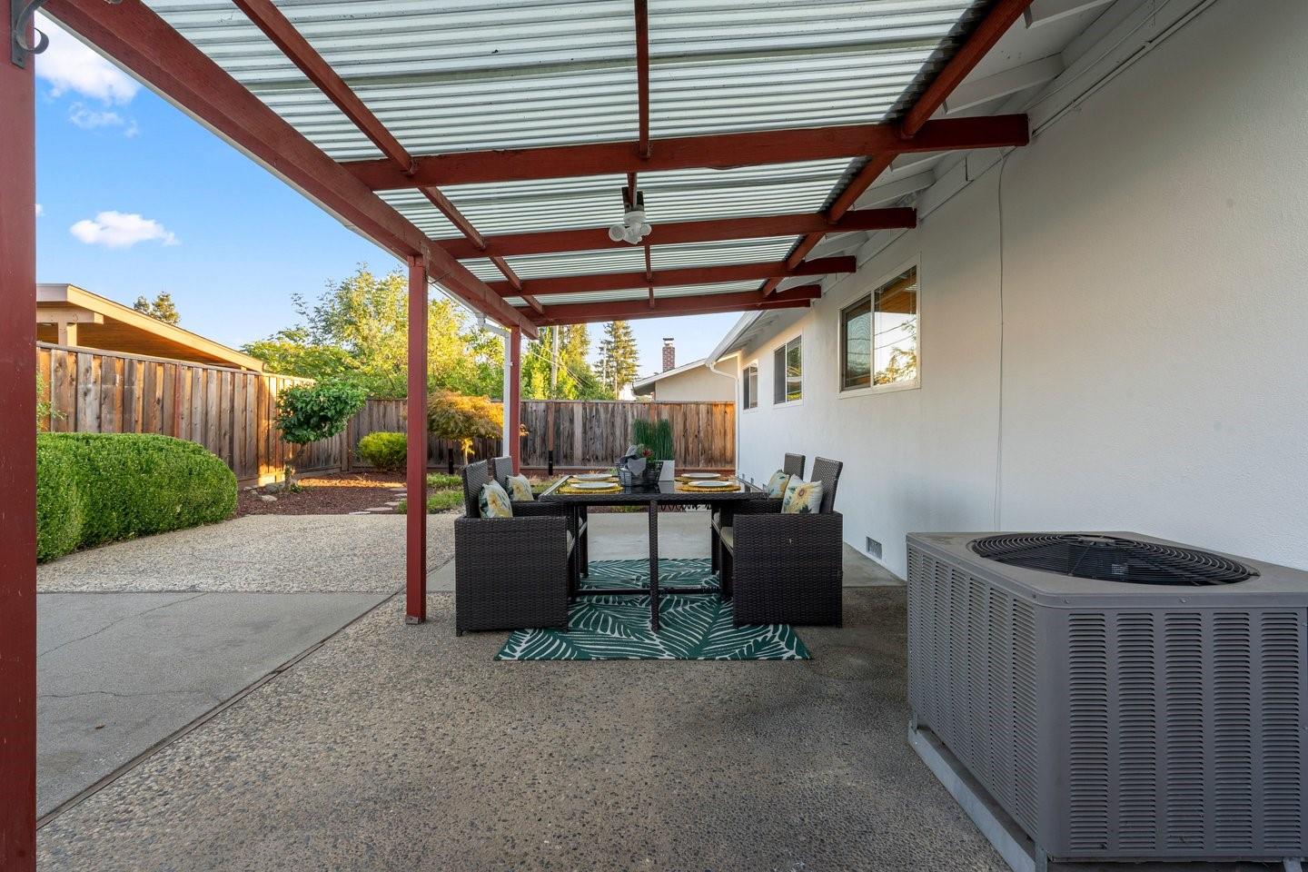 Property photo 44