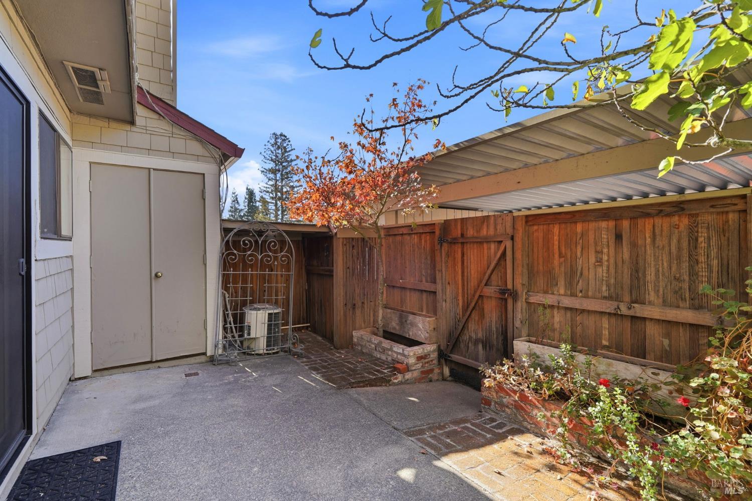 Property photo 35