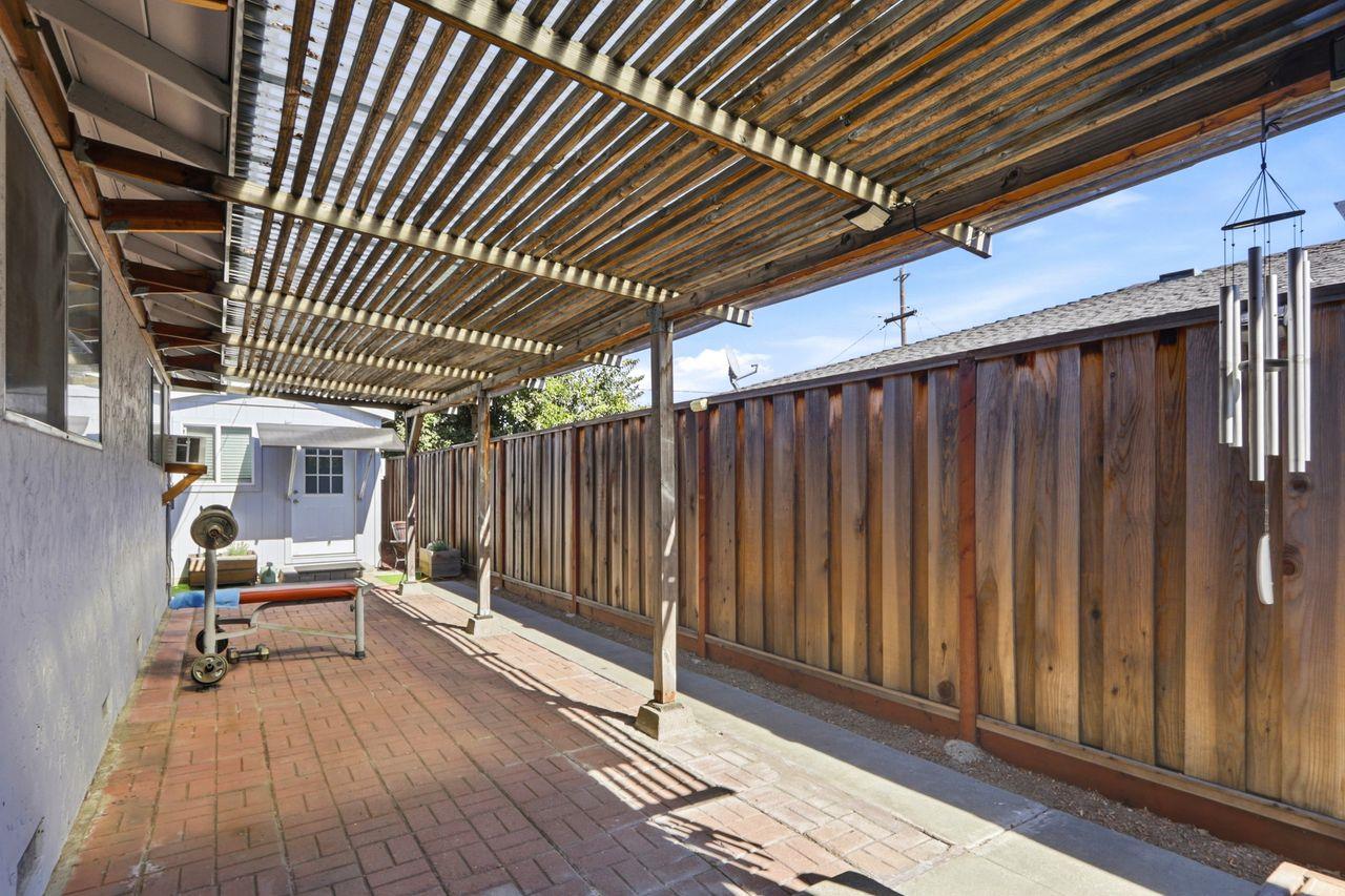 Property photo 34