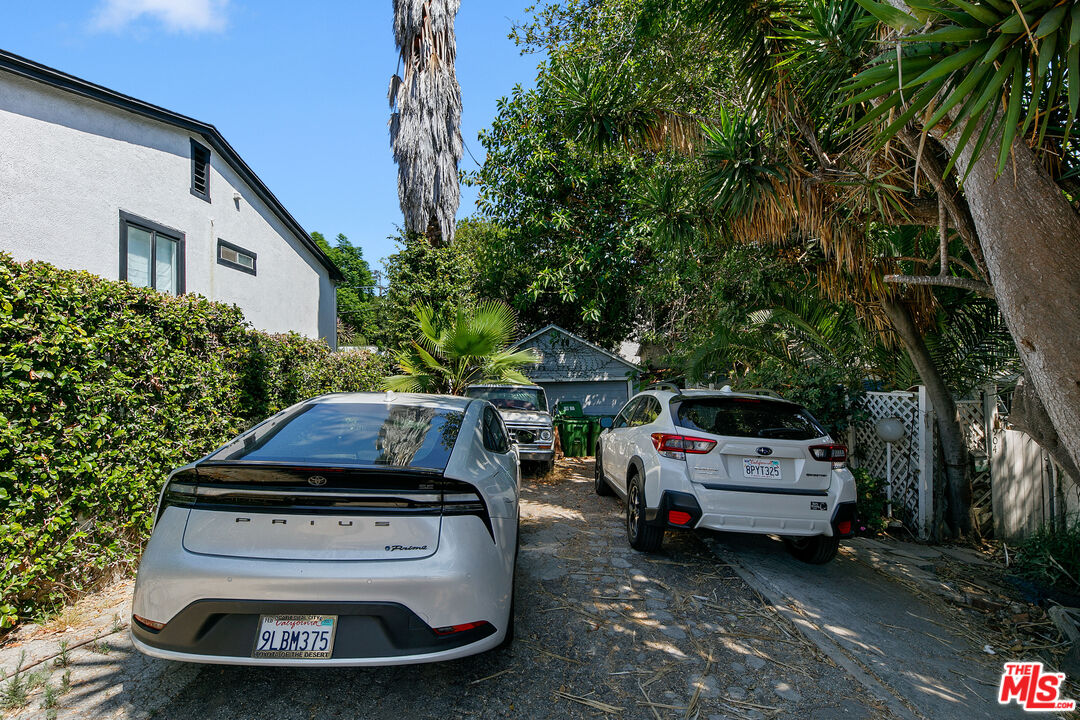 Property photo 33