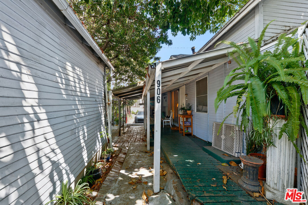 Property photo 35
