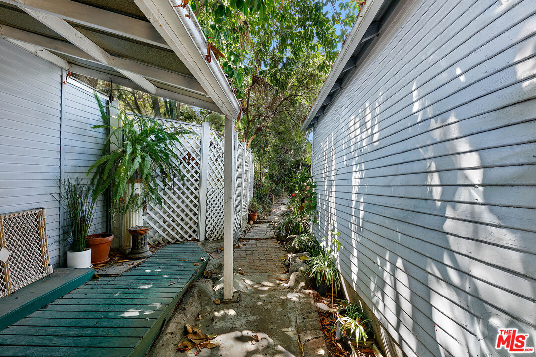 Property photo 37