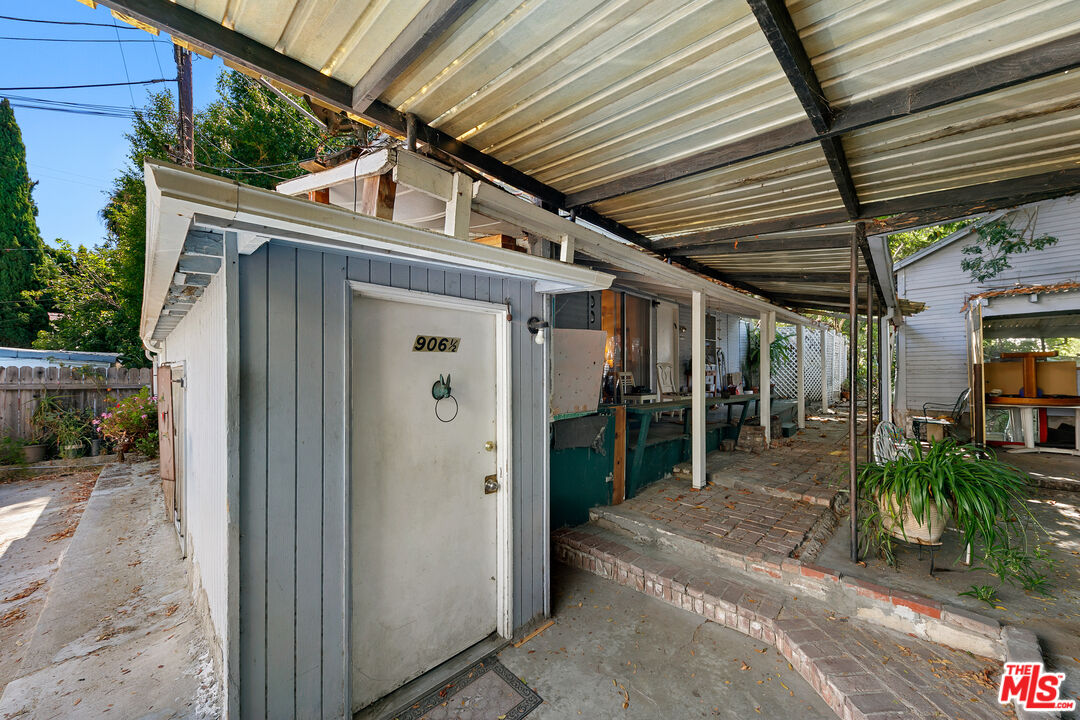 Property photo 38