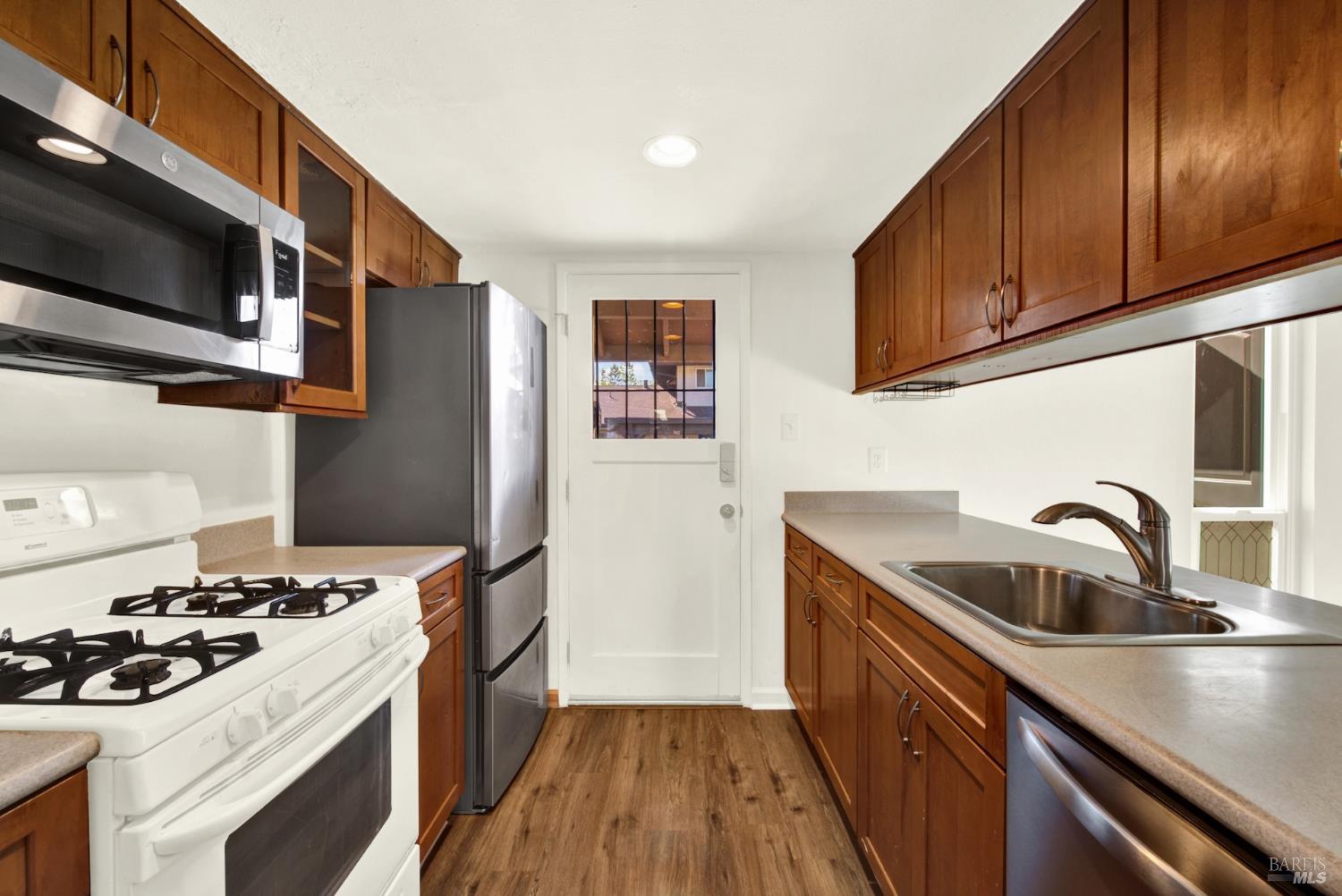 Property photo 24