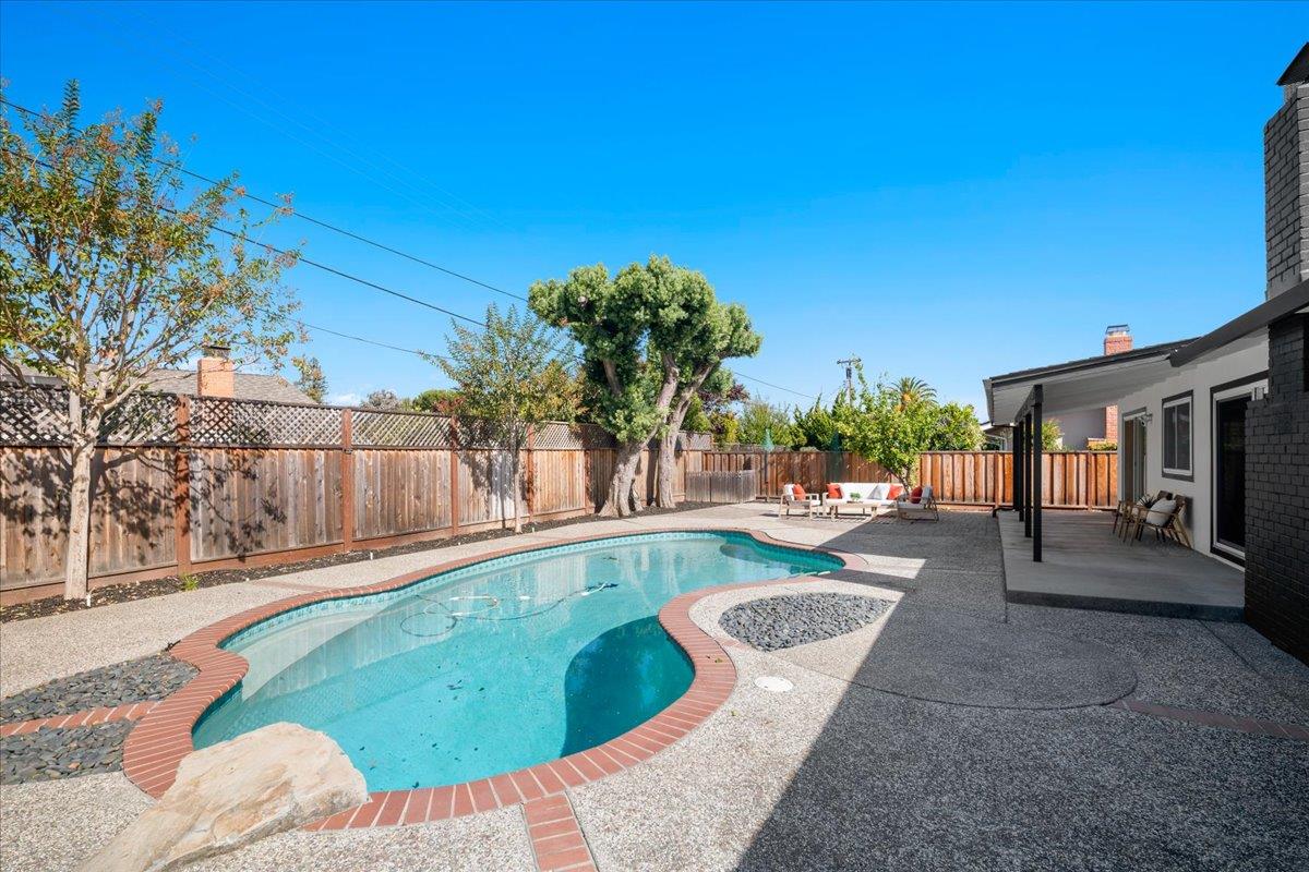 Property photo 34