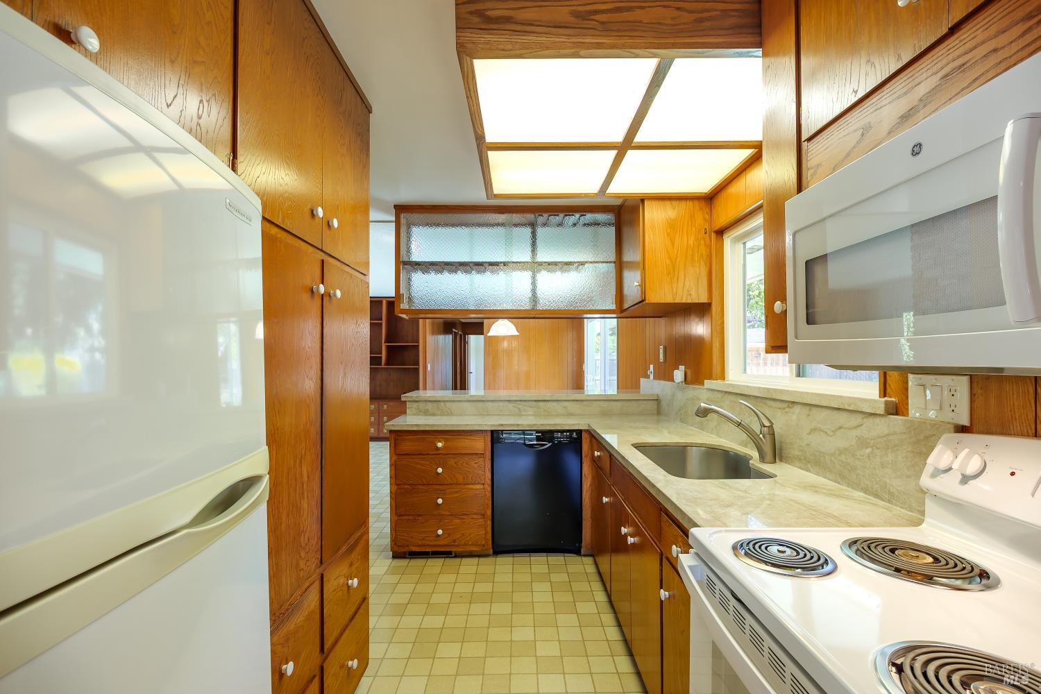 Property photo 35