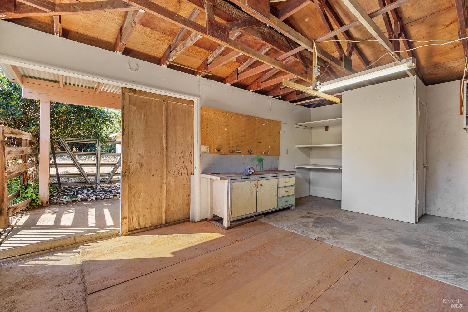 Property photo 38