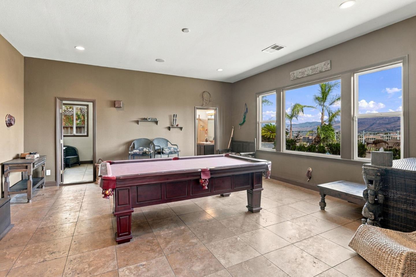 Property photo 44