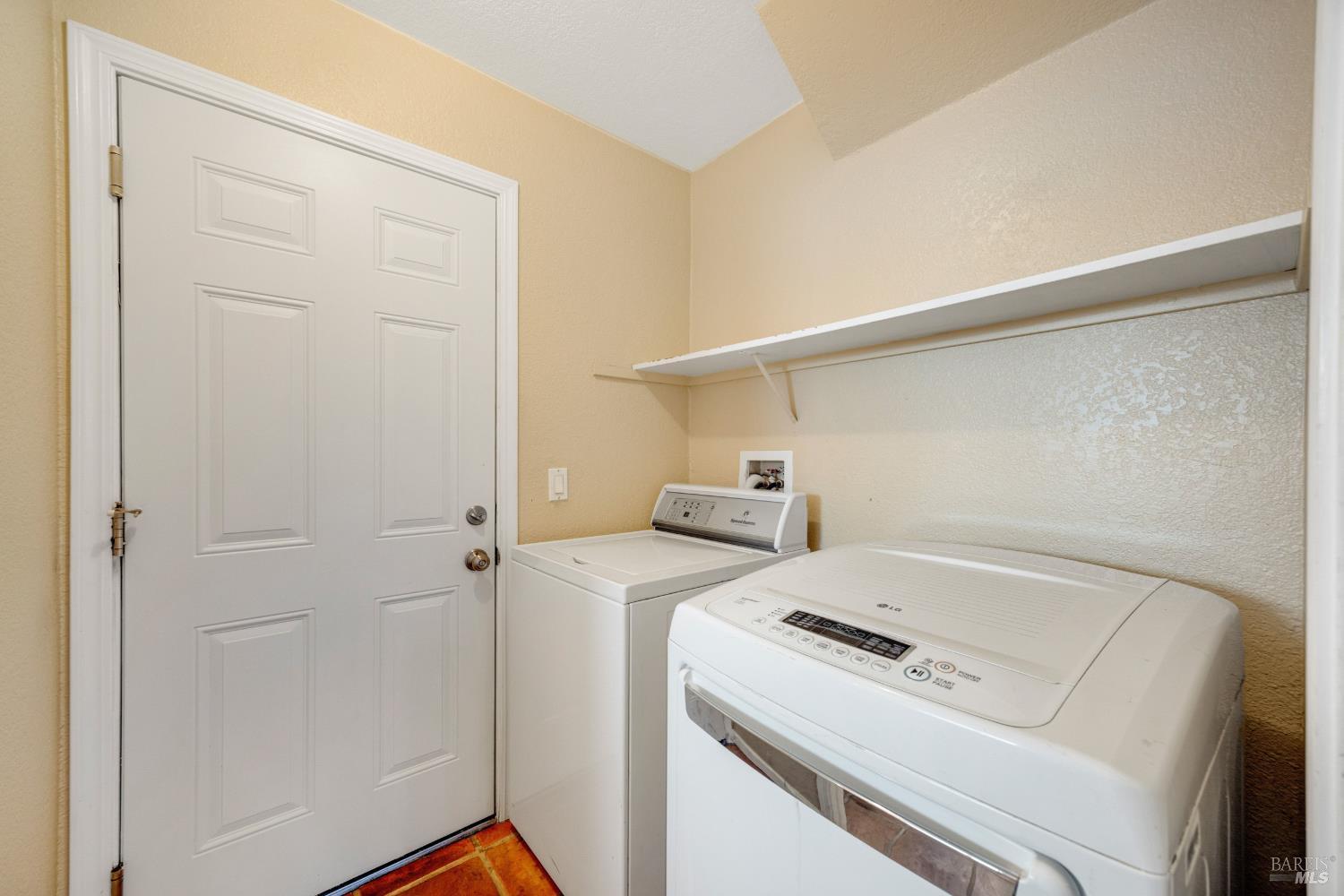 Property photo 34