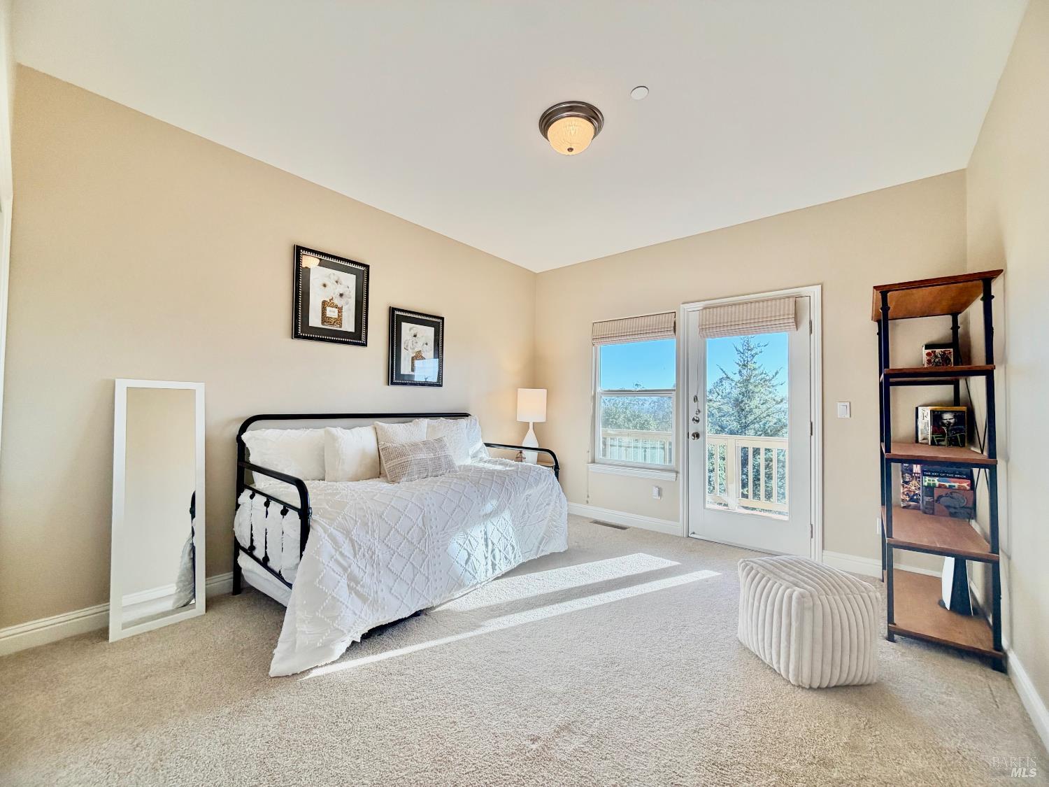 Property photo 38