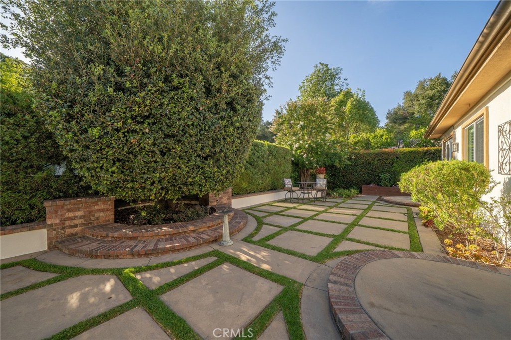 Property photo 46