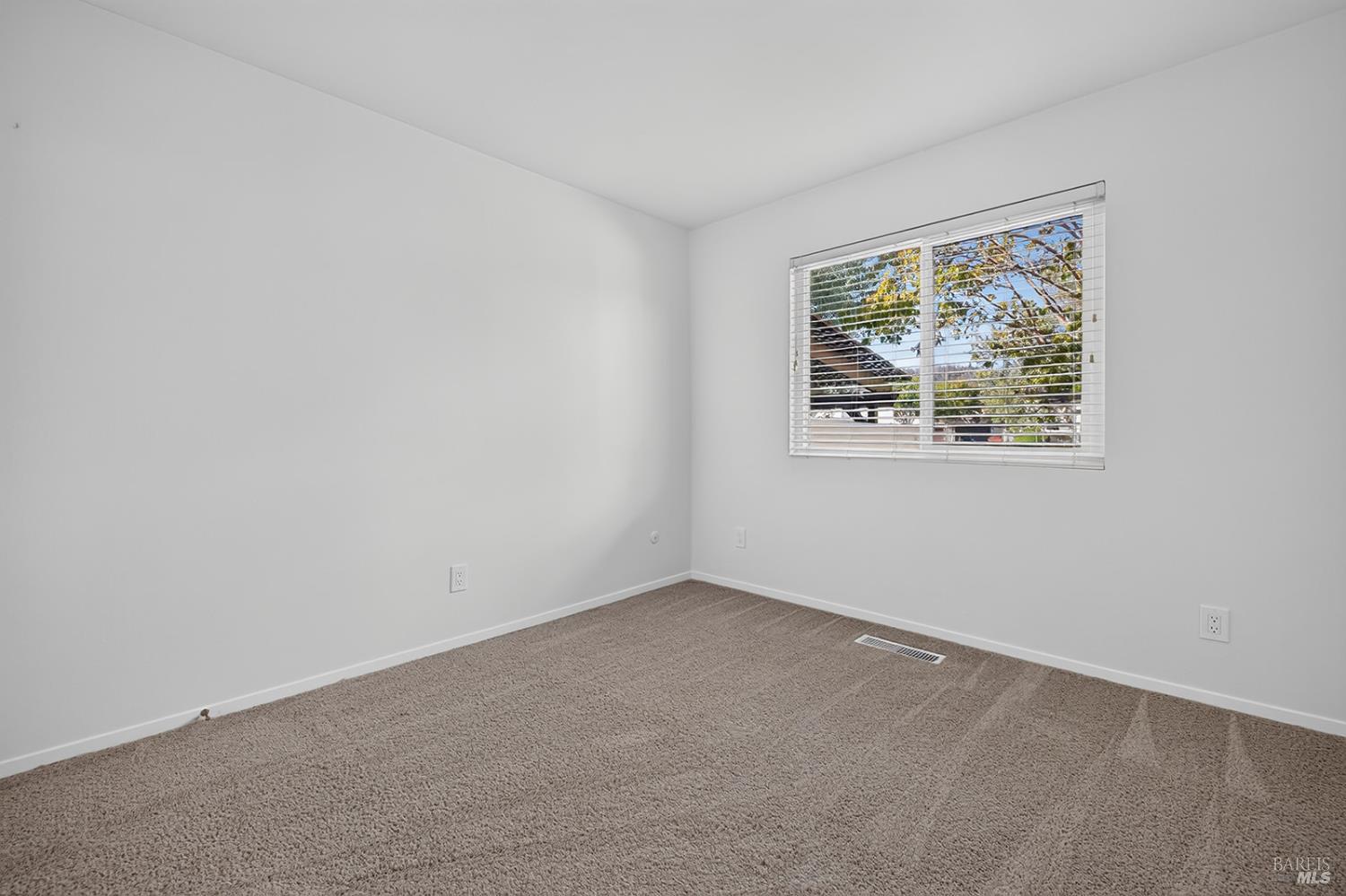 Property photo 50
