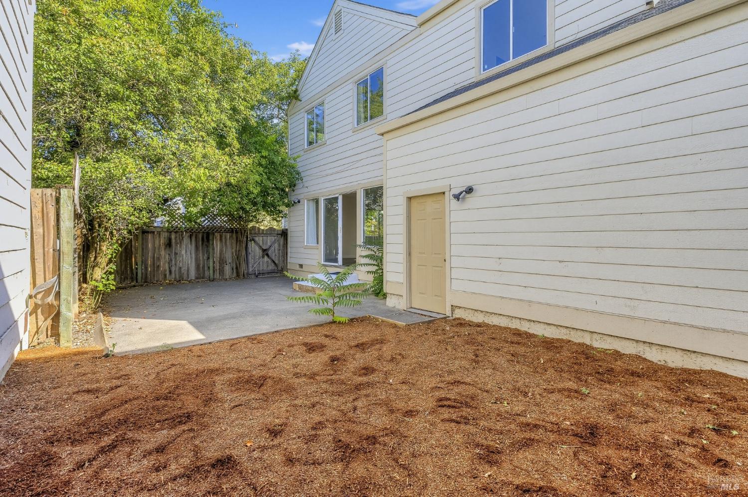 Property photo 38