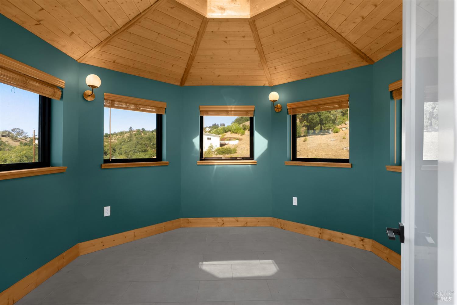 Property photo 46