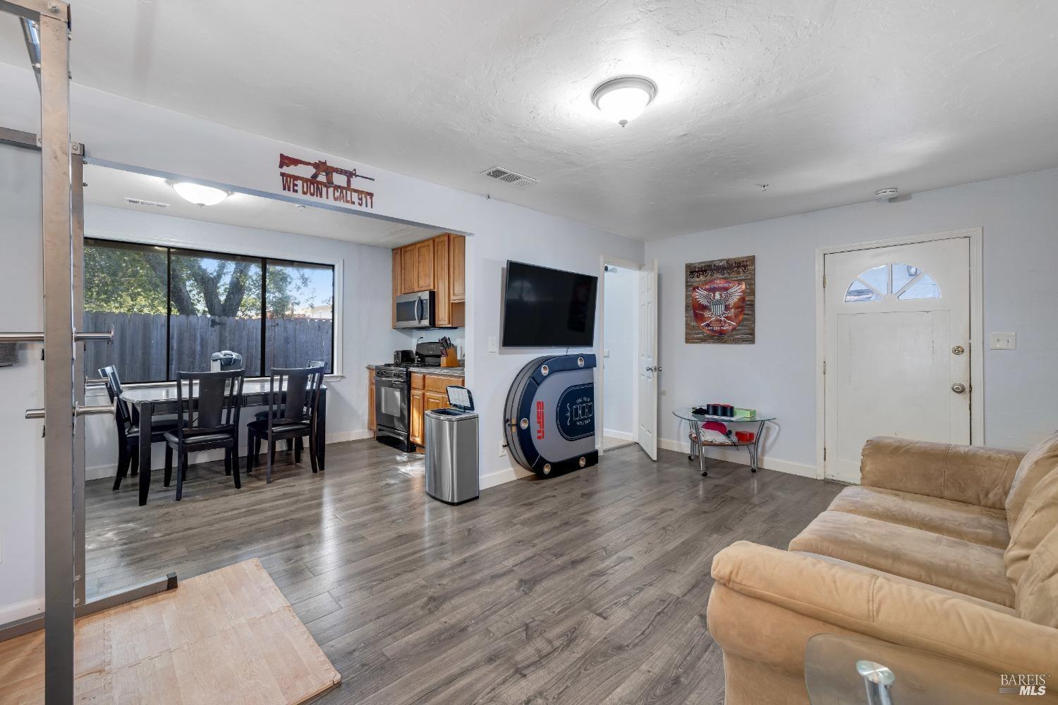 Property photo 33
