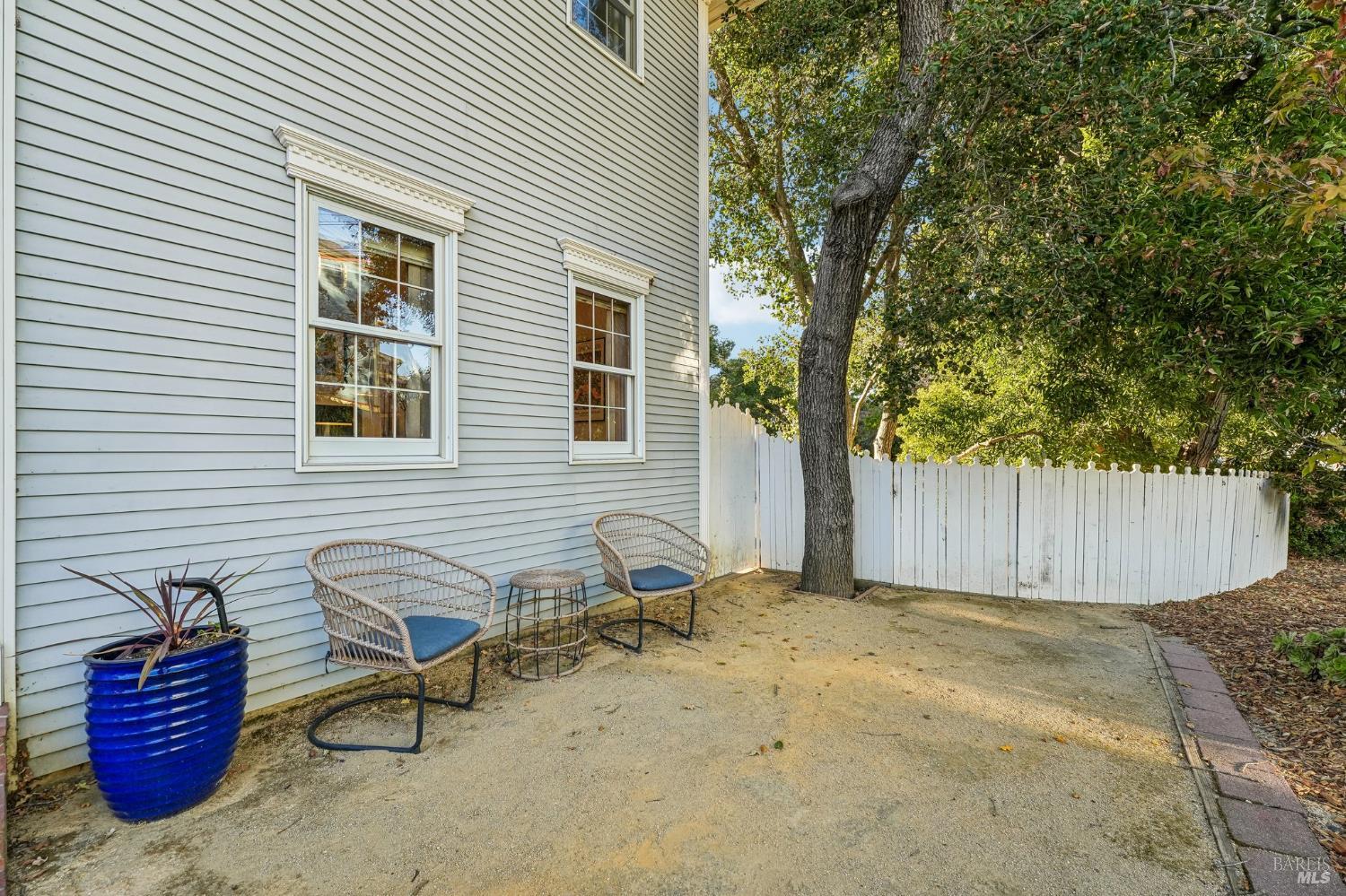 Property photo 38