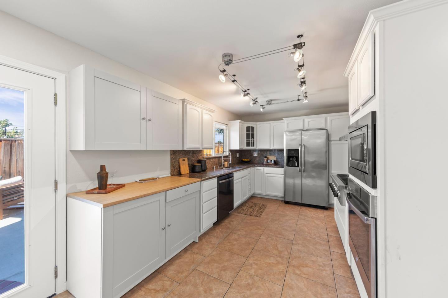 Property photo 17