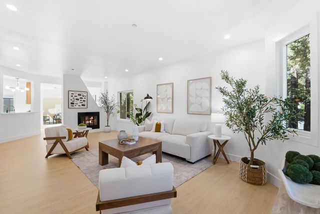 Property photo 44
