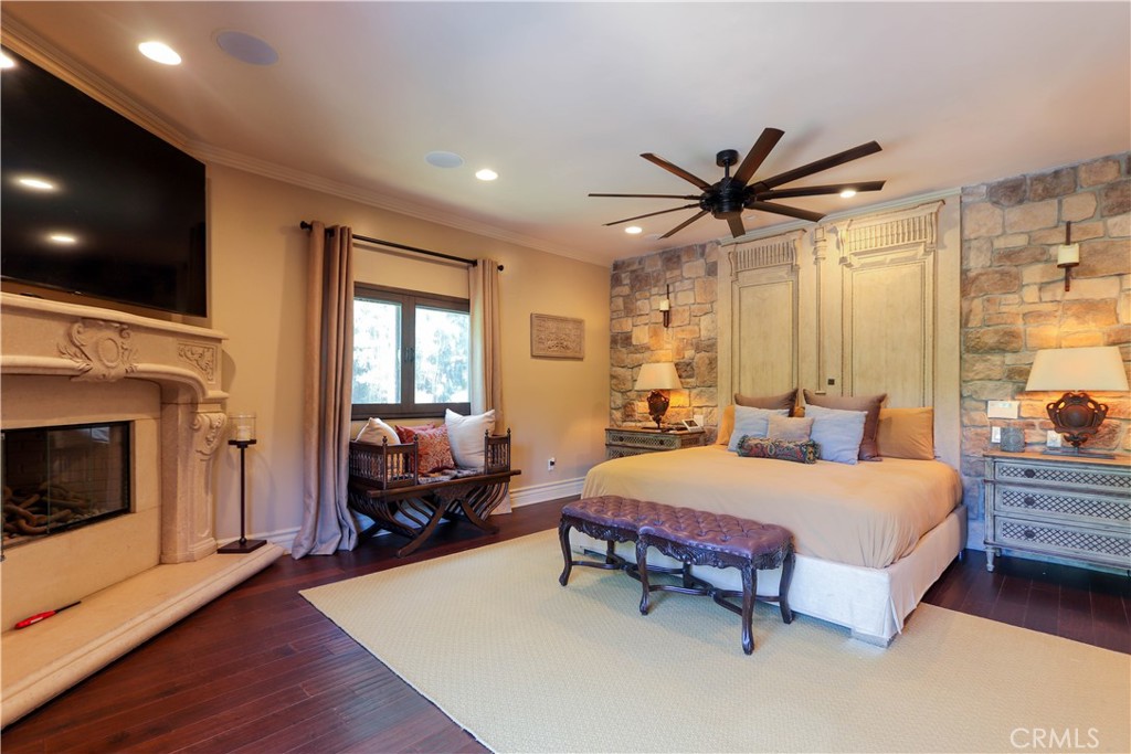 Property photo 35