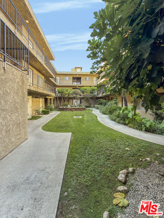 Property photo 32