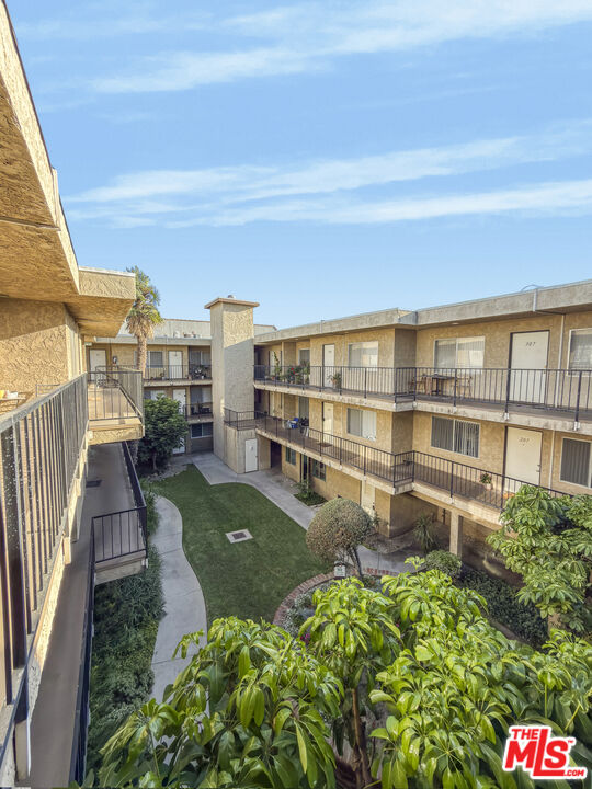Property photo 33