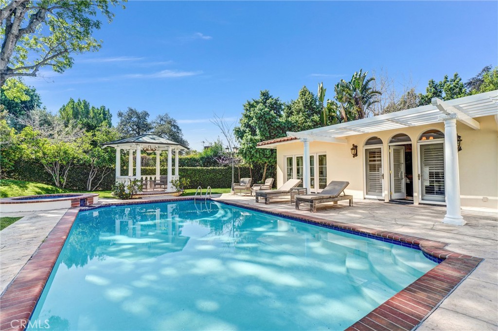 Property photo 44