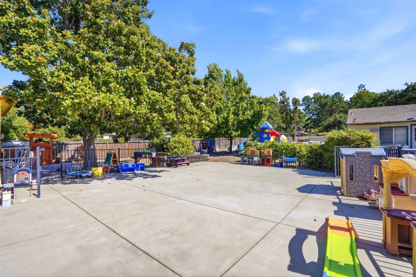 Property photo 23