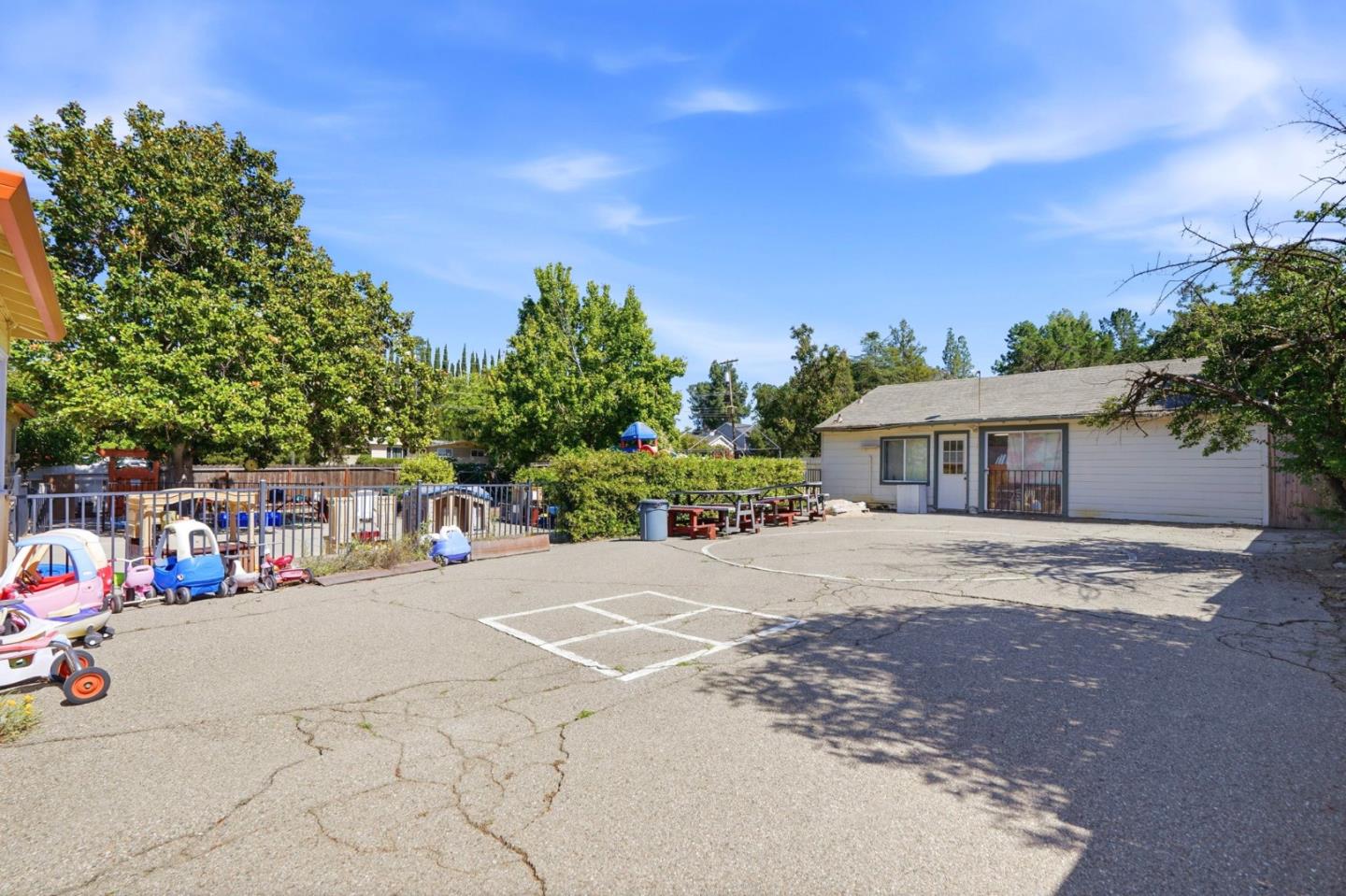 Property photo 24