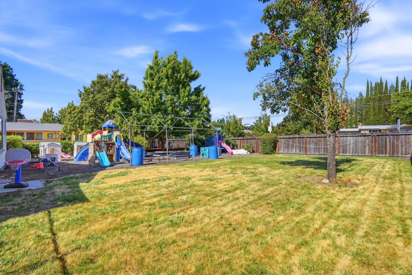 Property photo 25