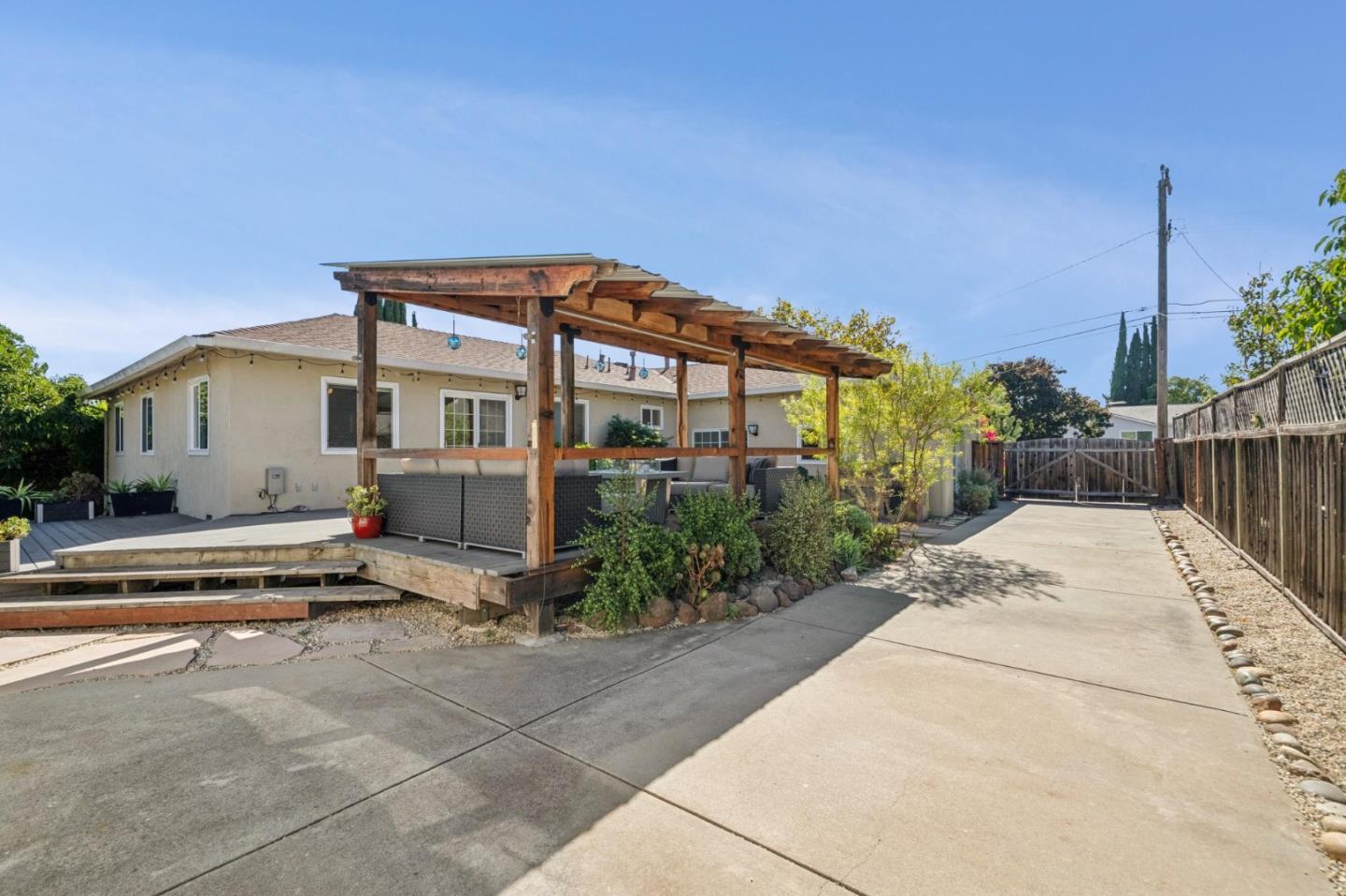 Property photo 33