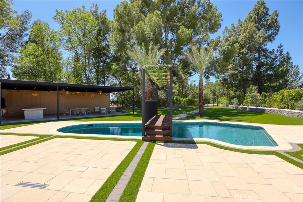 Property photo 33