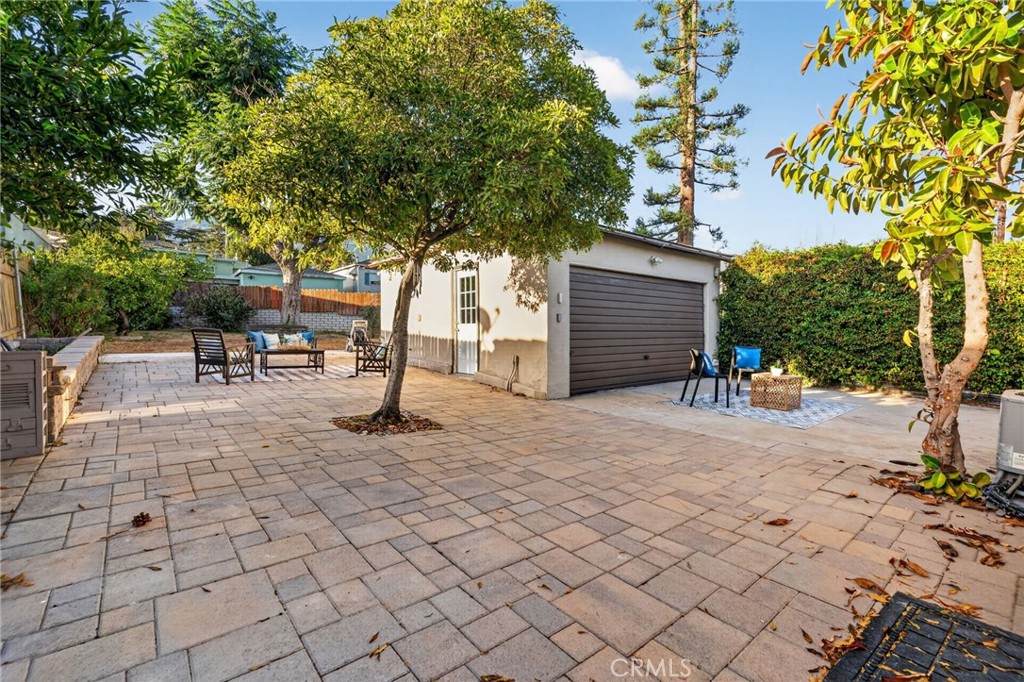 Property photo 33