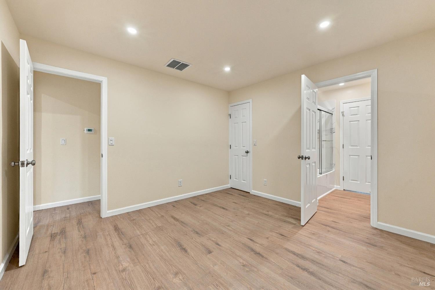 Property photo 38
