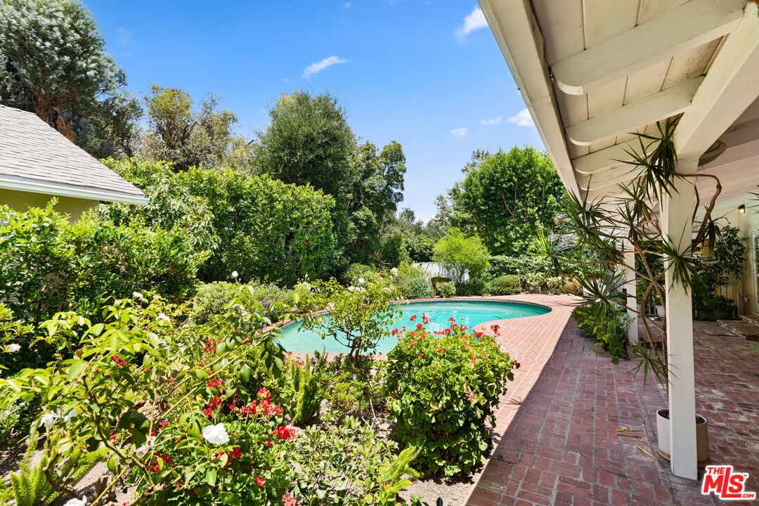 Property photo 24