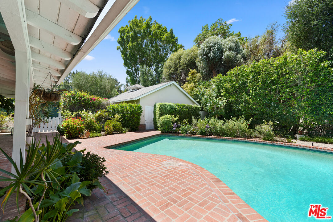 Property photo 25