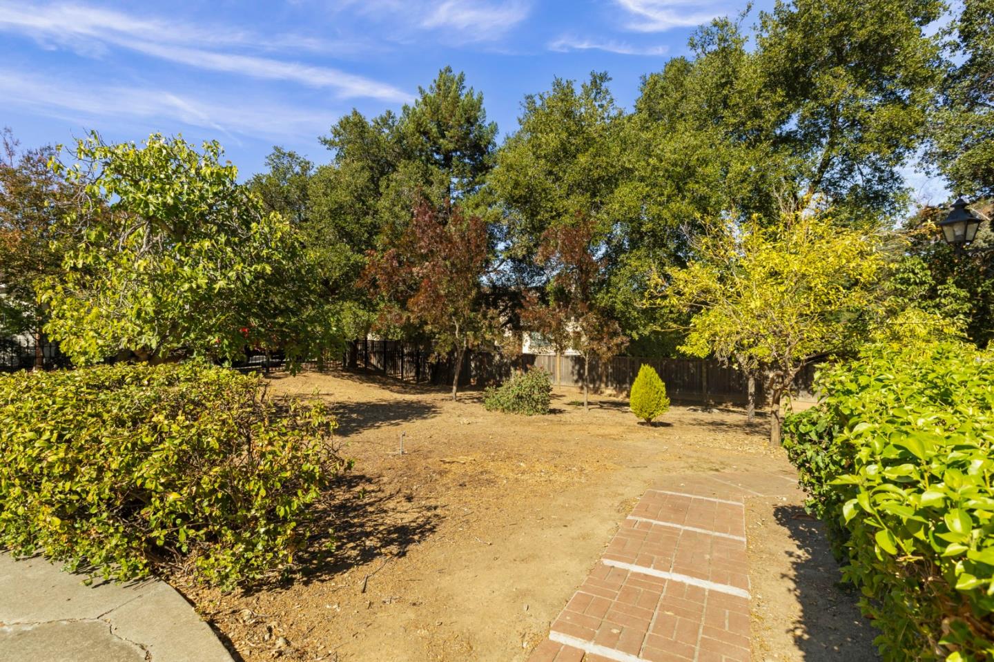 Property photo 38